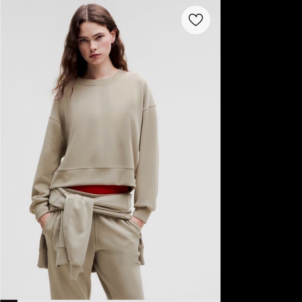 Lululemon  perfectly oversized crop crew softstreme river stone size 10